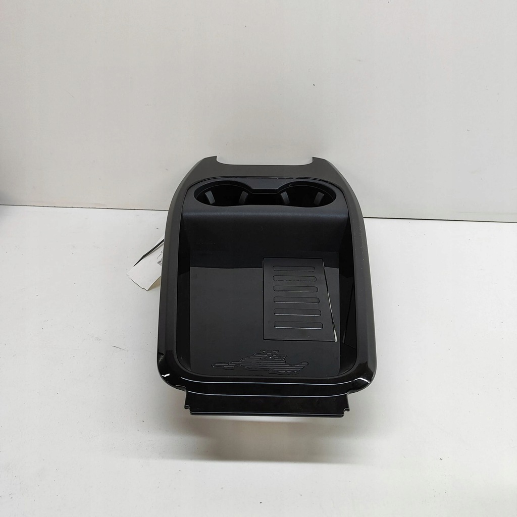 фото №6, Ford mustang mach-e 2022 кронштейн na кружка панели приборной панели