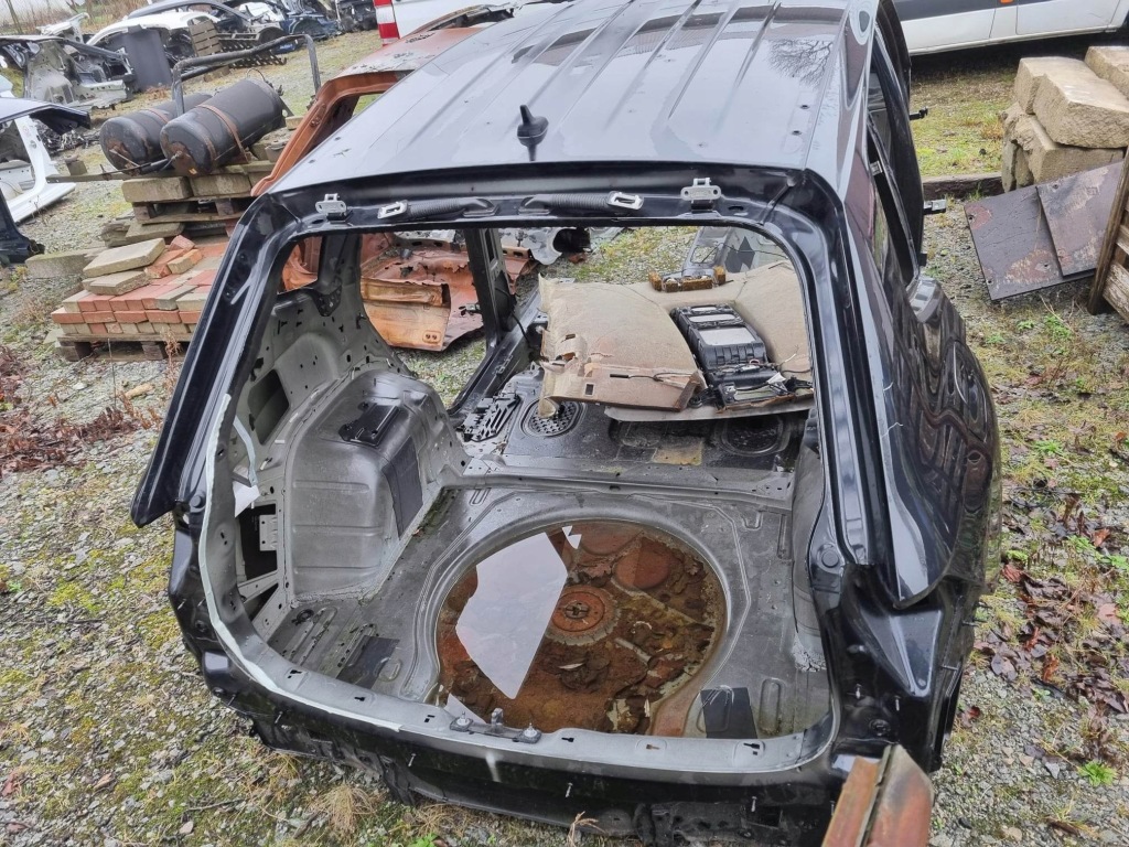 фото №13, Vw tiguan 5n allspace задня чверть ліва права кузов w цілком