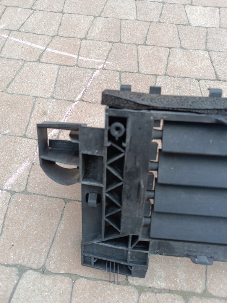 фото №9, Mercedes a177 жалюзі шторка повітропровід повітря