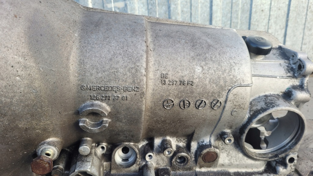 Mercedes r107 sl w126 560 коробка передач передач автоматична корпус 1262713701 Недорого