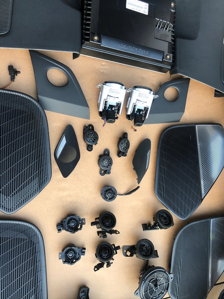 фото №14, Audi q7 sq7 4m0 4m0035466a аудіосистема покращений 3d bang olufsen монтаж