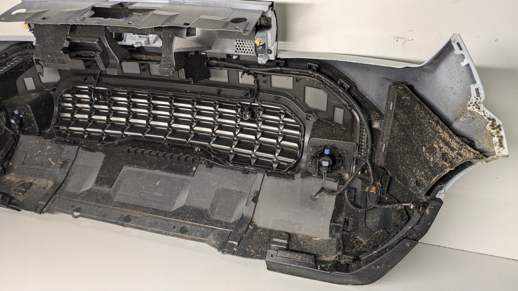 Бампер перед dacia duster 3 2024- Оригинал