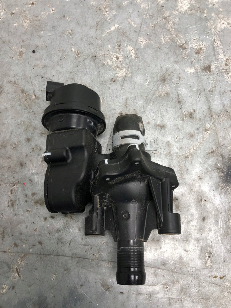 фото №2, Помпа wody renault master iii 922304507r