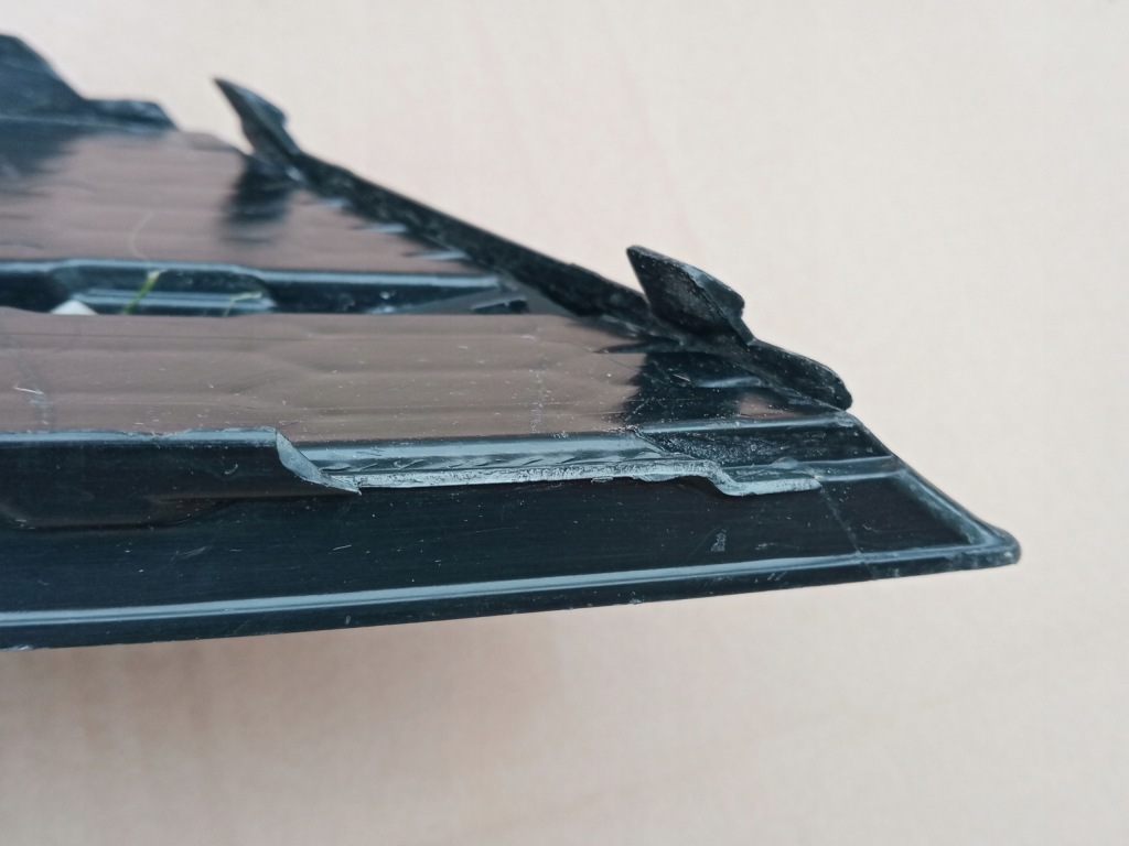 Audi a3 s-line рестайлінг  ліва решітка бампера перед 8v3807681n Київ