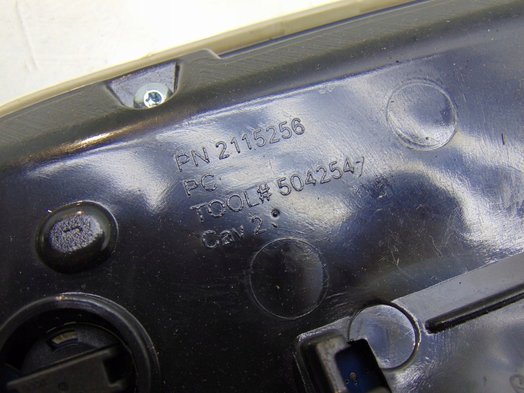 фото №8, Лампа потолочный светлая lancia thema ii 68146915aa