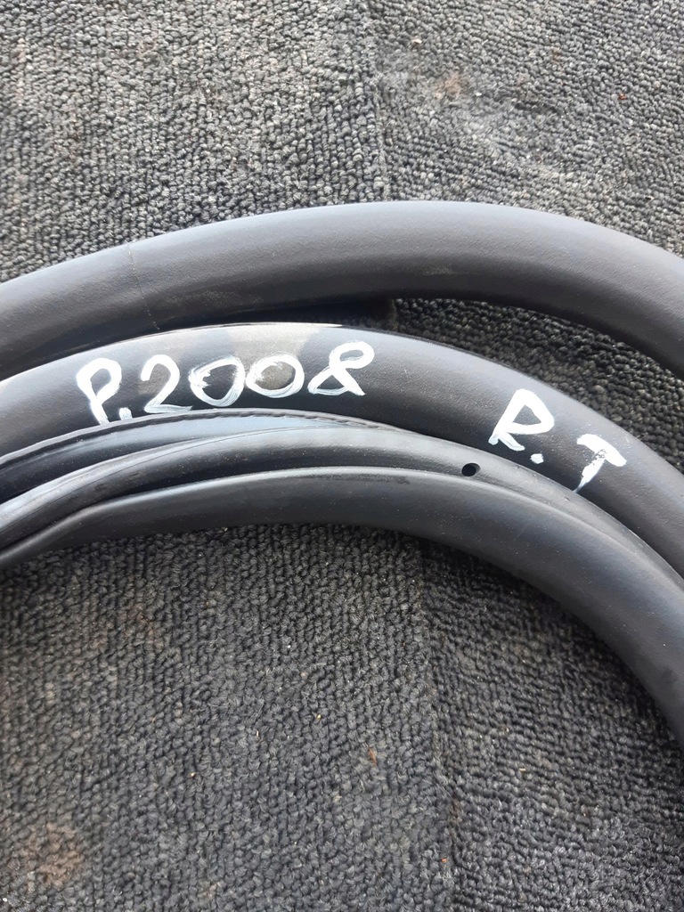 фото №4, Прокладка двері правий задня peugeot 2008 ii кузов