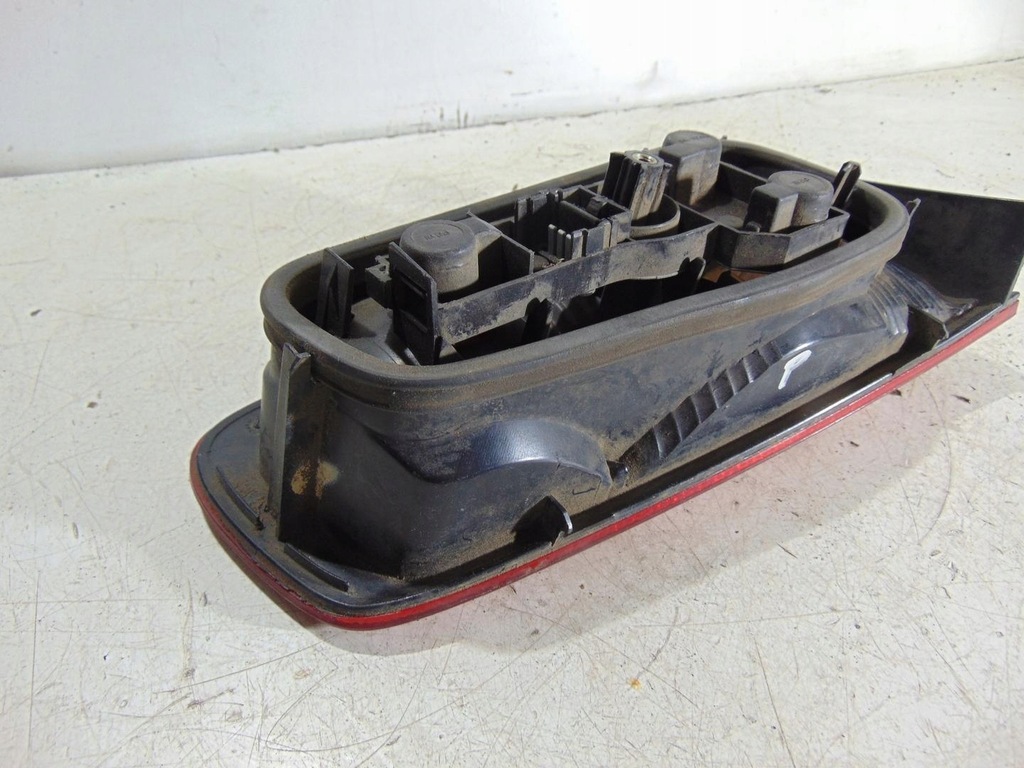 фото №4, Лампа права задня задня кришки renault laguna ii