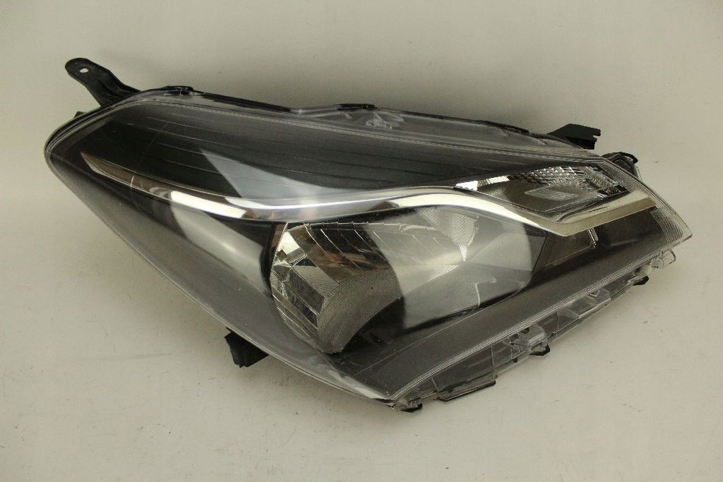 фото №1, Фара лампа правый перед toyota yaris iii lift