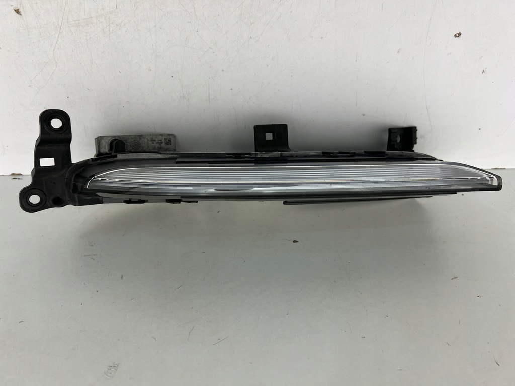 фото №1, Porsche panamera 971 противотуманная фара led drl правый n