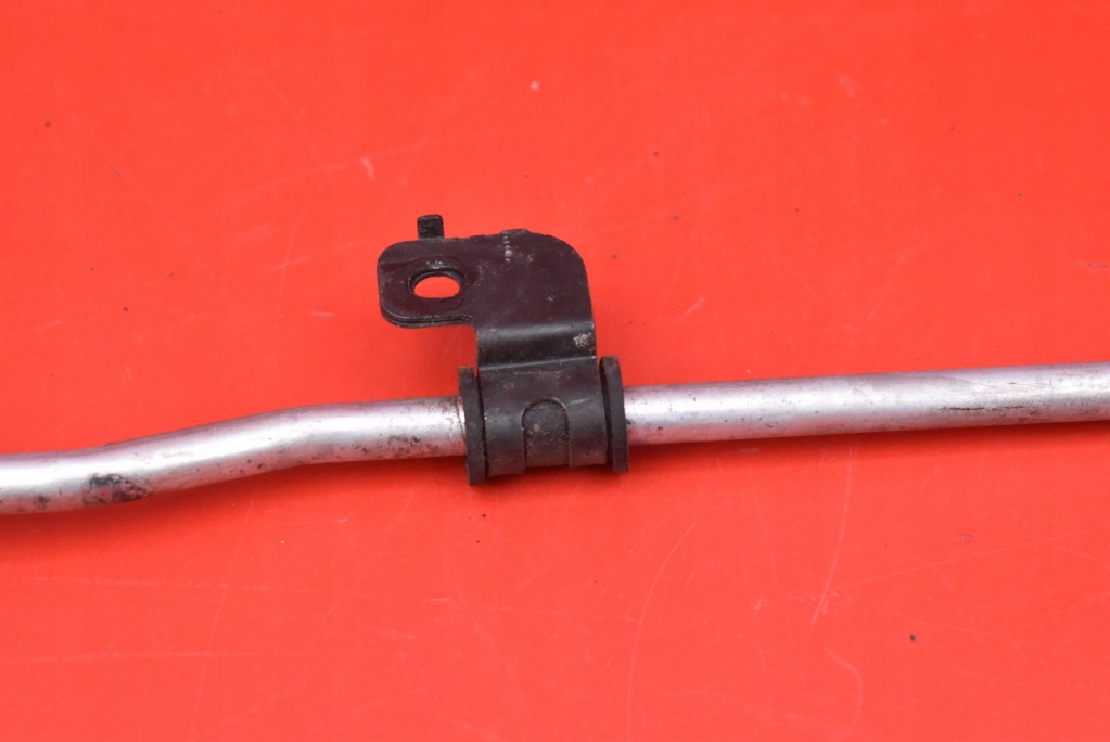 фото №10, Шланг трубка кондиционера kia sorento 1 i 2.5 crdi 170 km 06-11