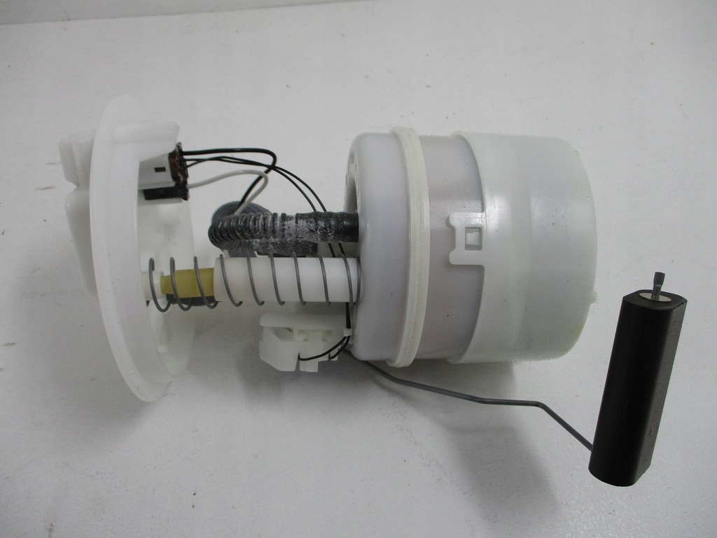 фото №1, Насос топлива renault clio v 172021210r