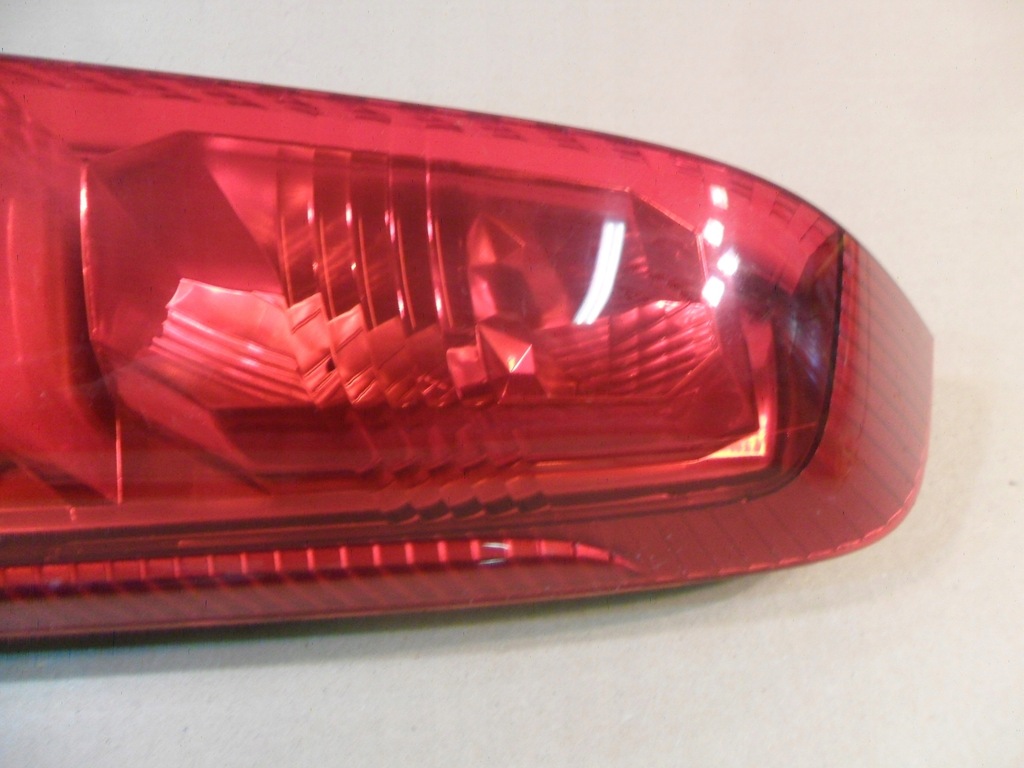 фото №9, Nissan x-trail t30 лампа задняя правая