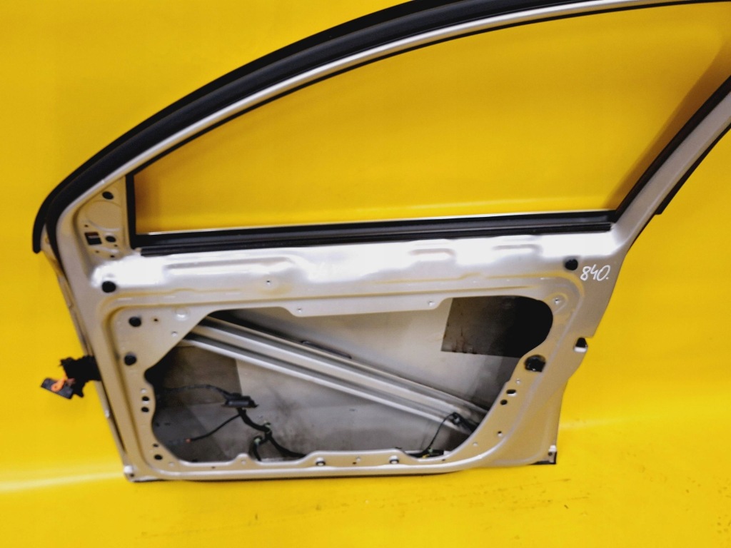 Двері правий перед праве передні vw passat b6 універсал lak: ld1w nr840 Зі Шроту