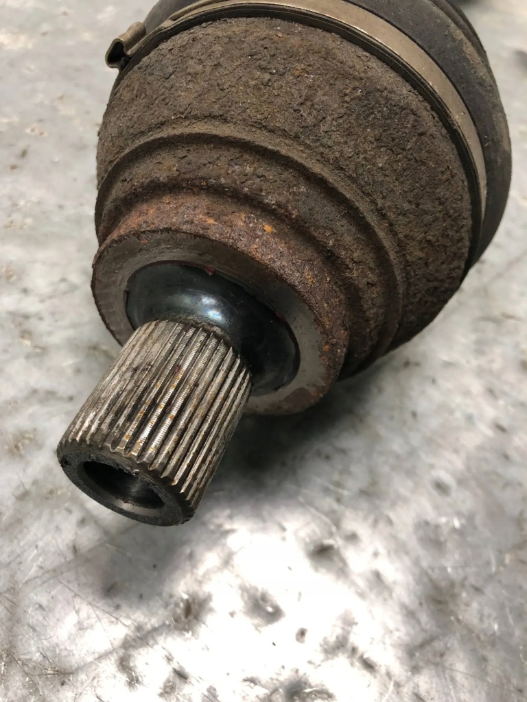 фото №2, Приводной вал левая audi q3 8u 5n0407763f