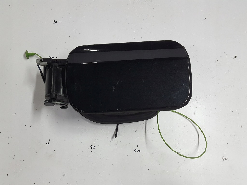 фото №1, Bmw 3 f30 11-14r кришка заливної пального 475 black sapphire