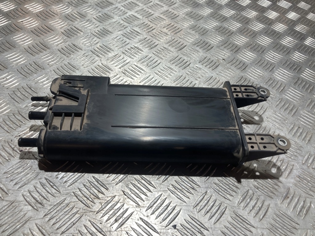 фото №1, Toyota rav4 v 2.5 hybrid фильтр угольный 2019