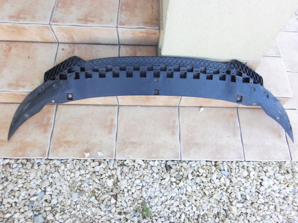 Купити Audi a3 8p захист pod бампер спойлер 8p0807233