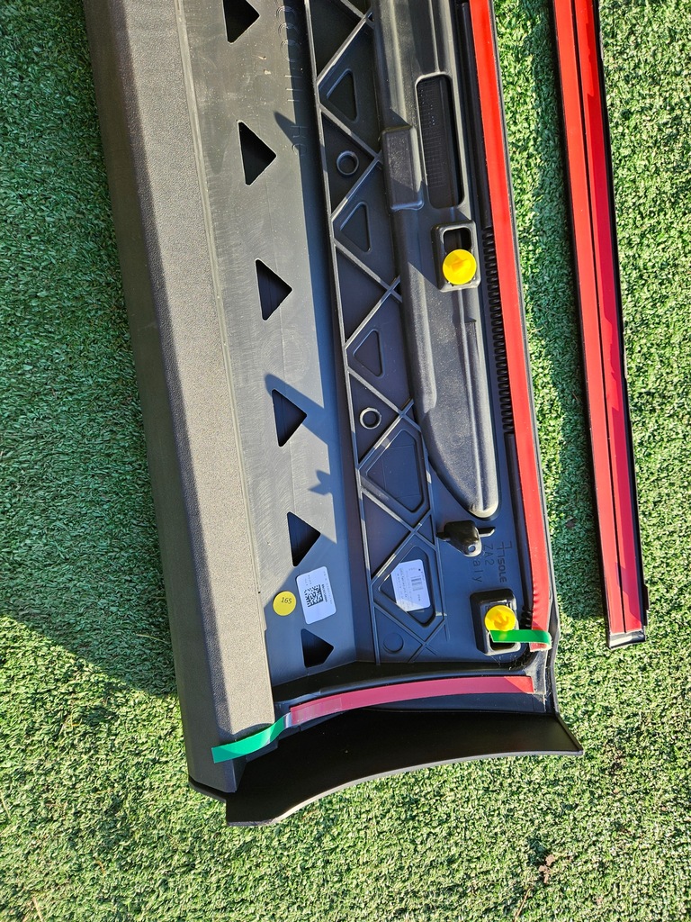 фото №6, Молдинг дверь правый задняя audi q8