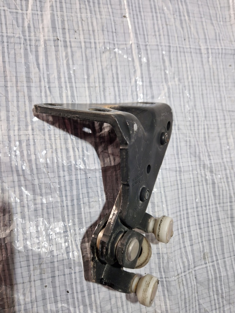 фото №4, Vw crafter ii man tge ролик дверь подрамник