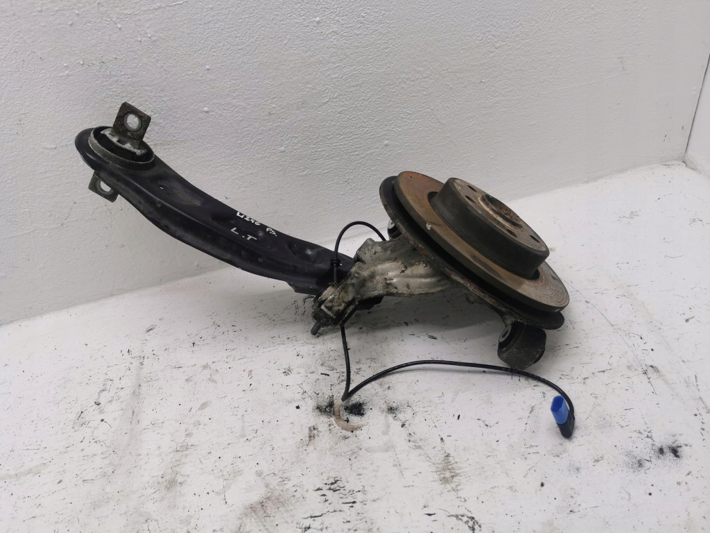 фото №1, Поворотний кулак ступиця лівий задня mercedes b-klasa w246