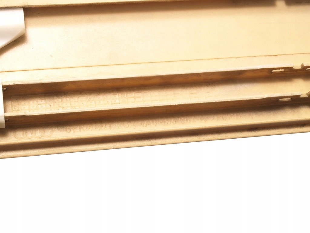 фото №8, Молдинг дверь правый задняя audi a6 100 c4 4a0853962a