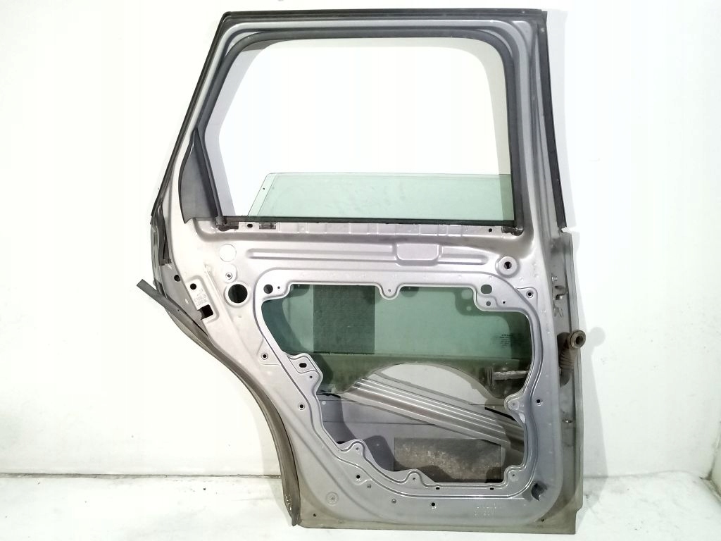 фото №7, Volvo v50 двері ліва задня задні 462-46