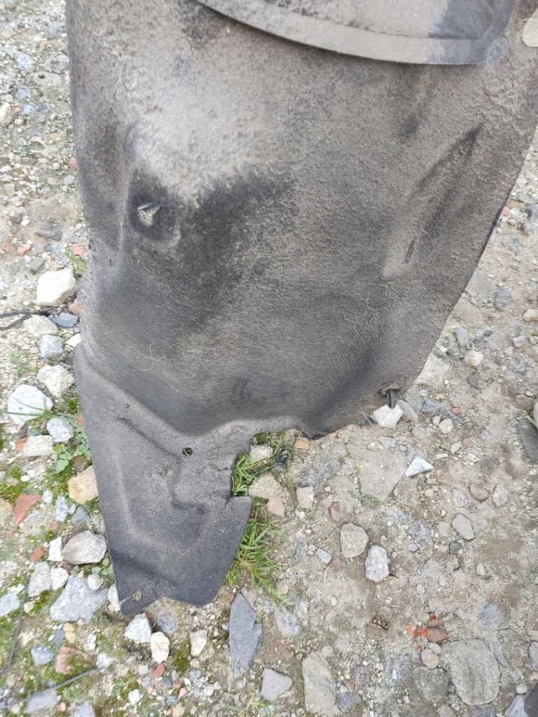 фото №4, Mercedes w246 подкрылок правый задняя