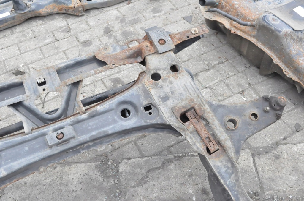 Mercedes klasa b w245 підрамник підвіска підрамник підрамник a1696200687 Київ