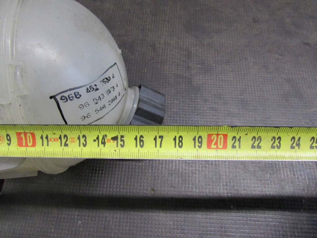 фото №8, Бак жидкость охлаждающей peugeot 3008 i 1.6 hdi 09-13r