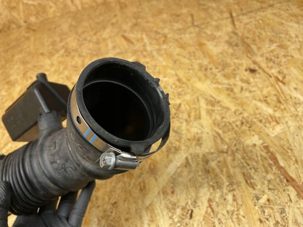 фото №11, Впуск воздухозаборник шланг труба воздуха toyota rav4 v 17893-25070 2018-