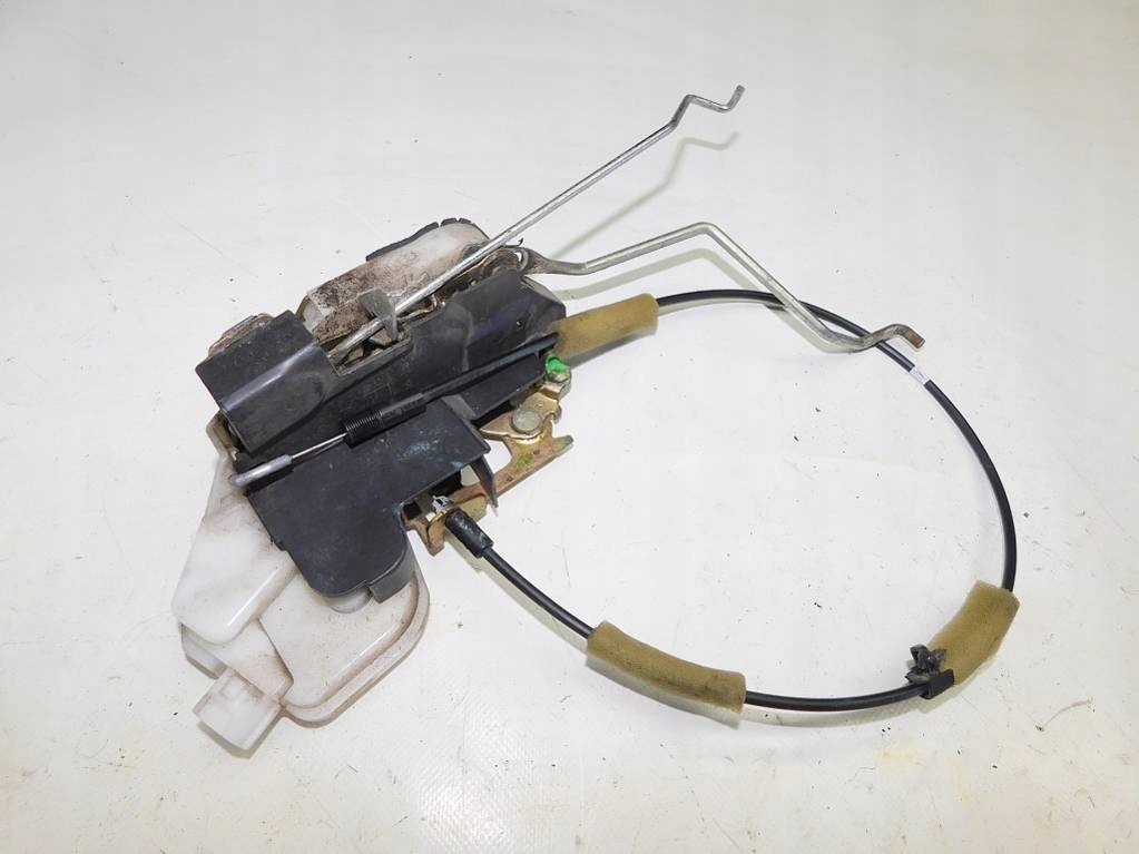 фото №6, Mitsubishi space wagon iii 02r замок правый перед