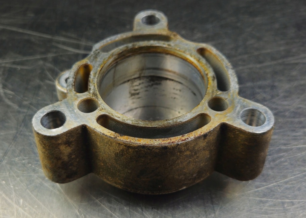 Купити Кронштейн насоса уприскування ford transit mk5