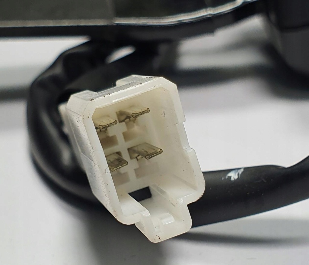 фото №4, Клипса поперечина перед передняя mazda rx-8 rx8 041102c1