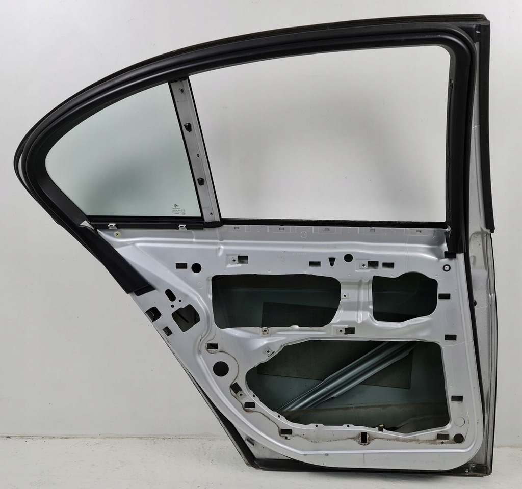 фото №8, Дверь задние левый задняя titansilber 354 bmw 7 e65