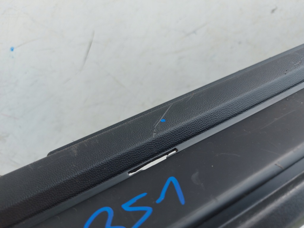 Mercedes gla 156 amg поріг молдинг поріг правий Зі Шроту