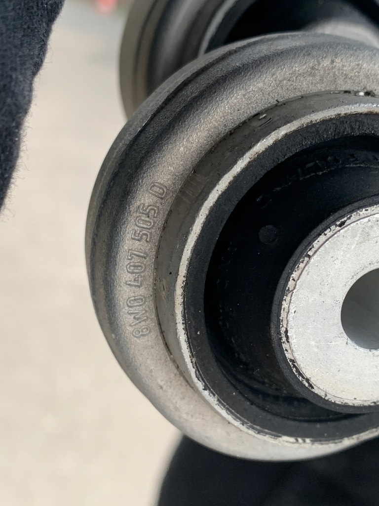 фото №6, Поворотний кулак audi a4 rs4 b9 8w з важелями idealna