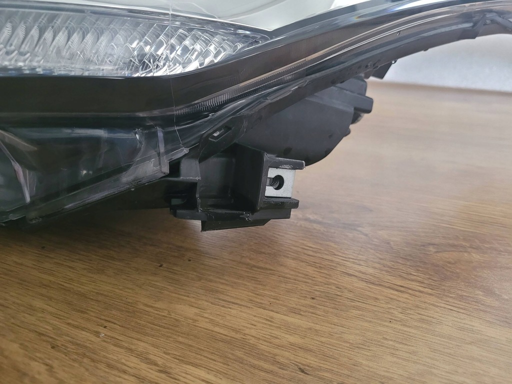 фото №9, Toyota c-hr lift - лампа передняя левая, 81150-f4180-00