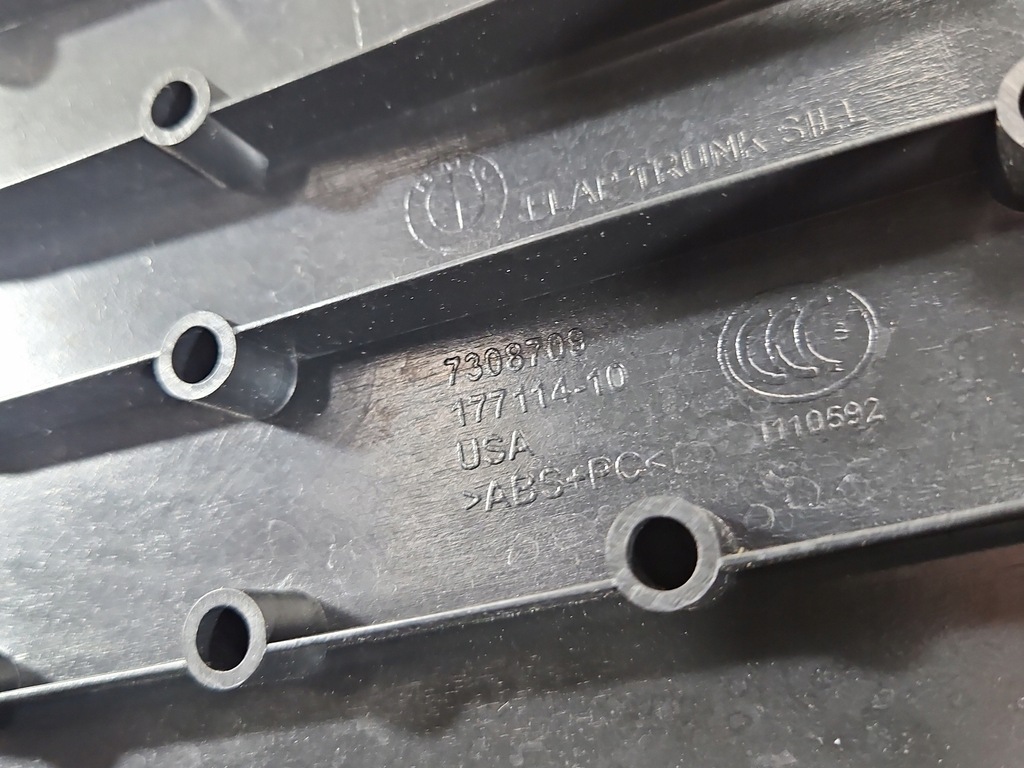 фото №8, Оббивка захист поперечина багажника bmw x5 f15 7308709