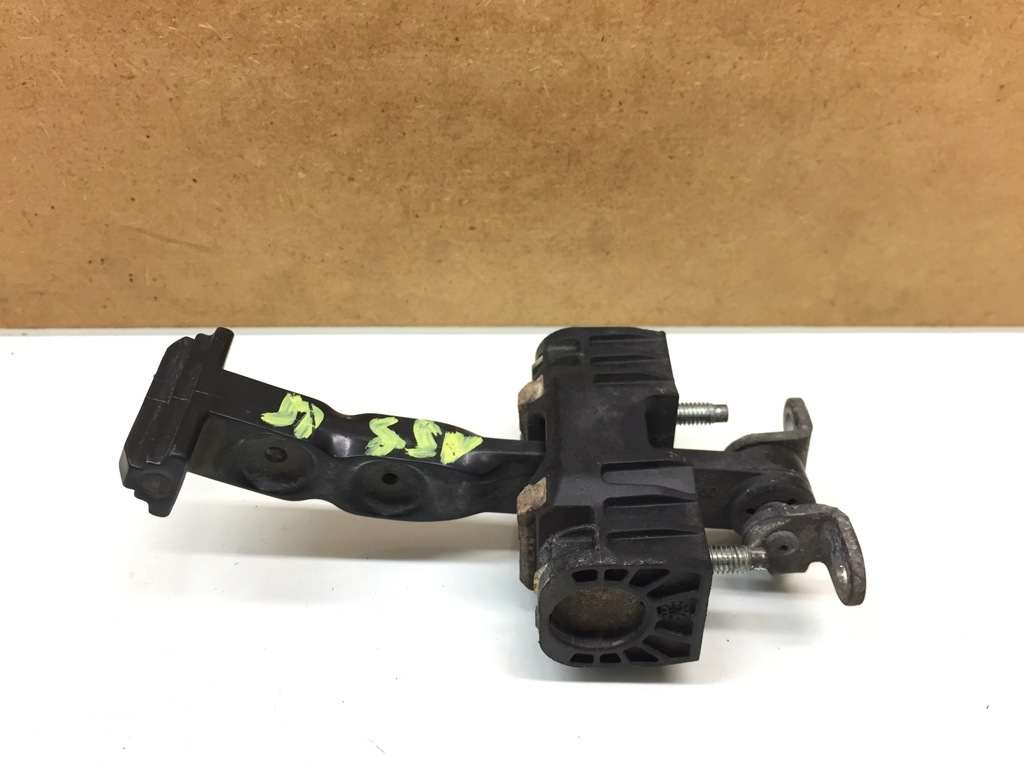 фото №1, Alfa romeo 159 ограничитель дверь левый задняя sedan