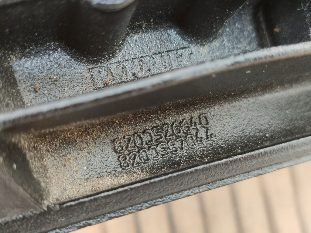 фото №8, Dacia sandero stepway i 08-12 рейлинг крышный левый заглушка 8200526640 оригинальный номер