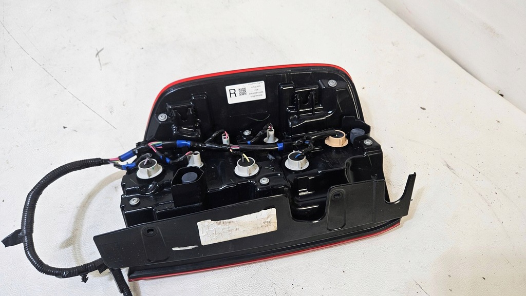 фото №7, Лампа правая задняя задняя vw amarok ii n1xb134302be