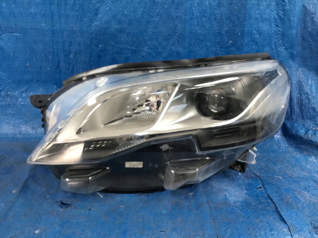 фото №1, Peugeot expert левая лампа ксенон