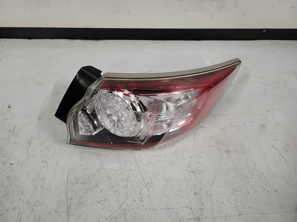 фото №1, Mazda 3 bl 11r лампа задня задня права europa