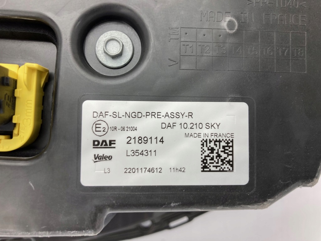 Daf xg xg+ лампа дахова skylight правий 2189114 Недорого