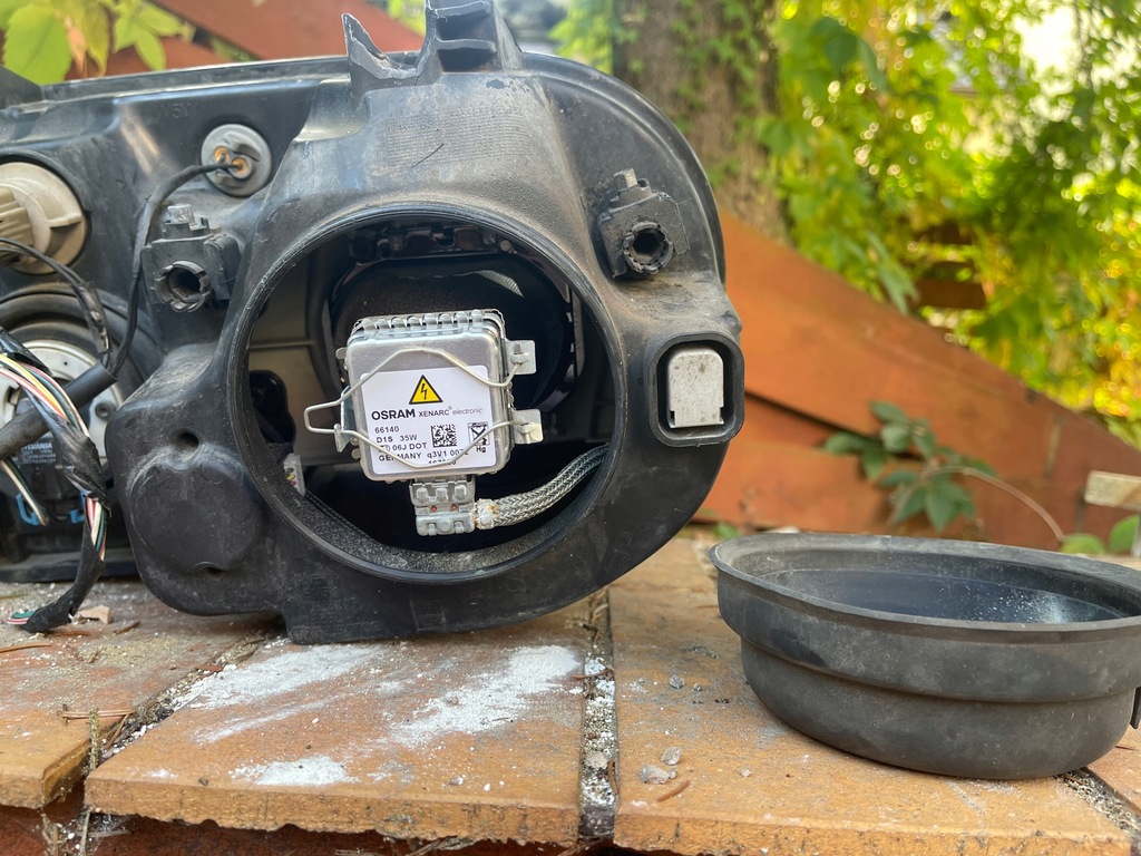 фото №5, Chrysler 300c лампа передня ксенон europa оригінал права