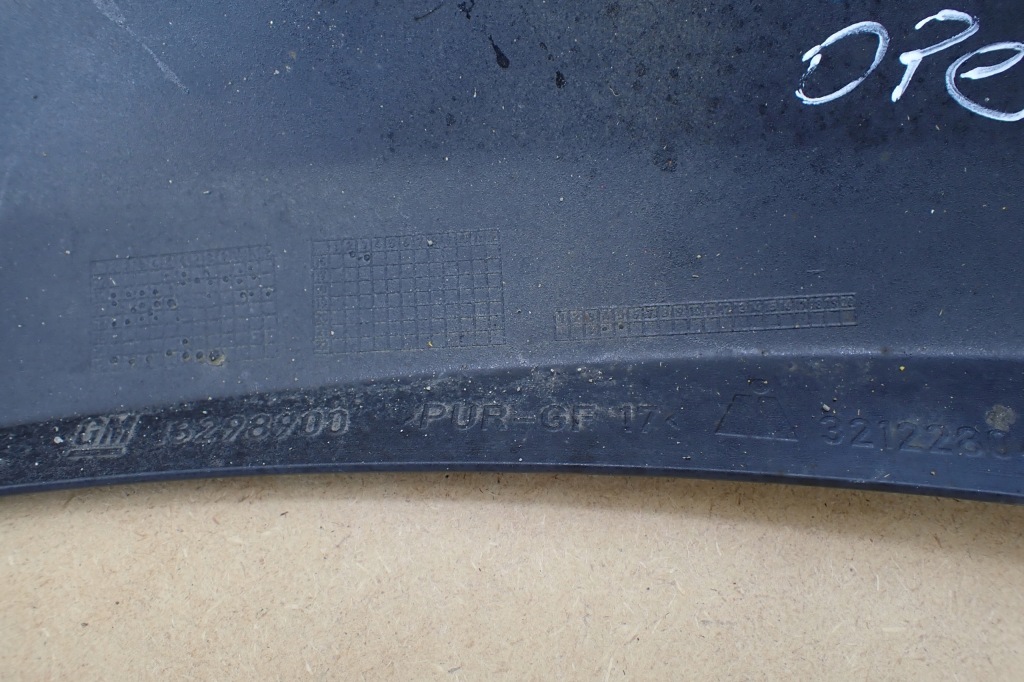 Opel astra j opc 12- спойлер накладка бампера перед передний 13298900 оригинальный номер Киев