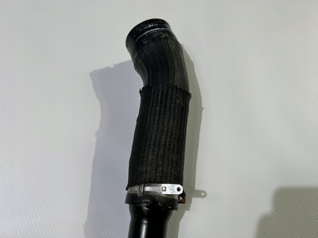 Пабтрубок  труба шланг воздухозаборник воздуха интеркулер maserati ghibli m157 2013- Недорого