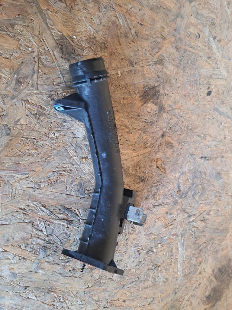 фото №1, Mercedes w246 w176 труба воздухозаборник воздуха 1,6 2,0