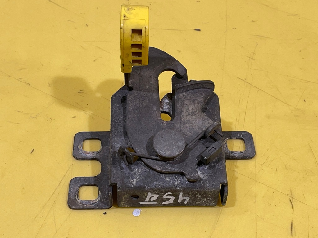 фото №1, Peugeot bipper - замок капот