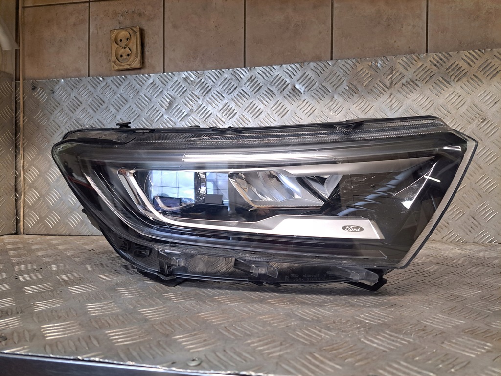 фото №3, Ford connect 2023 r лампа правая перед ful led 2kf941036